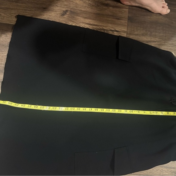 NWT Black Wilfred Aritzia Cargo Skirt L - Picture 4 of 5